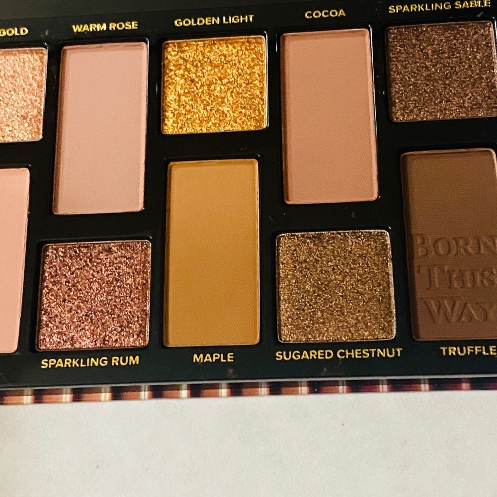 Too Faced The Natural Nudes Palette BNWT - Picture 2 of 5